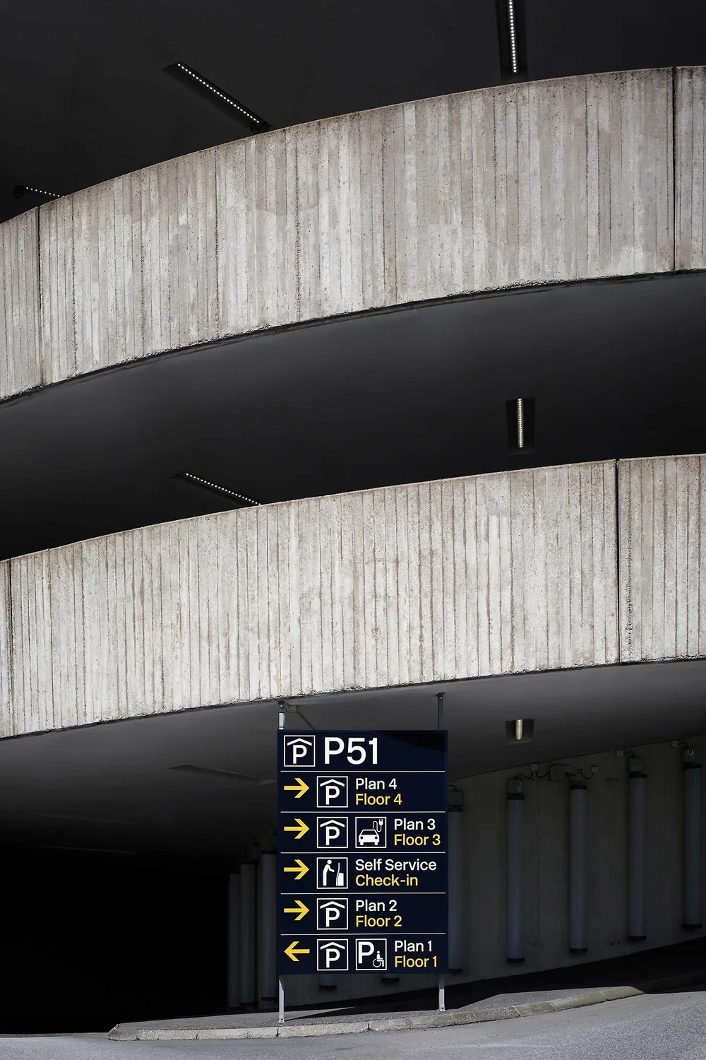 No. 115, photo: quiet, serious, minimal